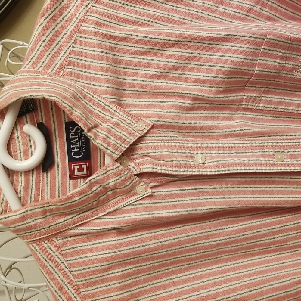 $5 ITEM. Men's Chaps Button down shirt XL - Picture 2 of 6